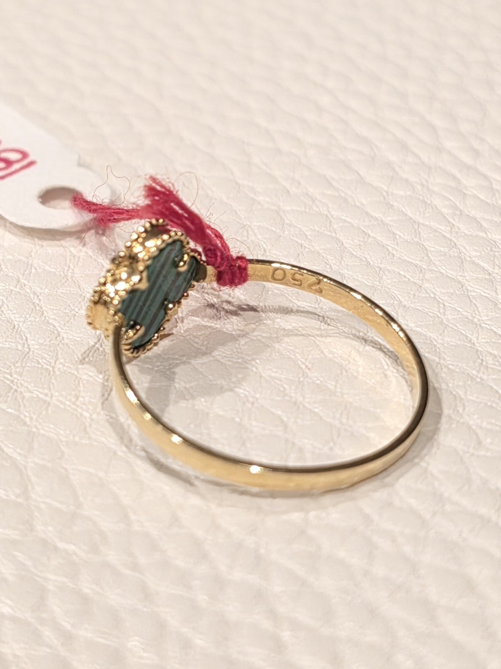 🍀✨️18K Gold Green Clover Ring✨️🍀 - Picture 4 of 4